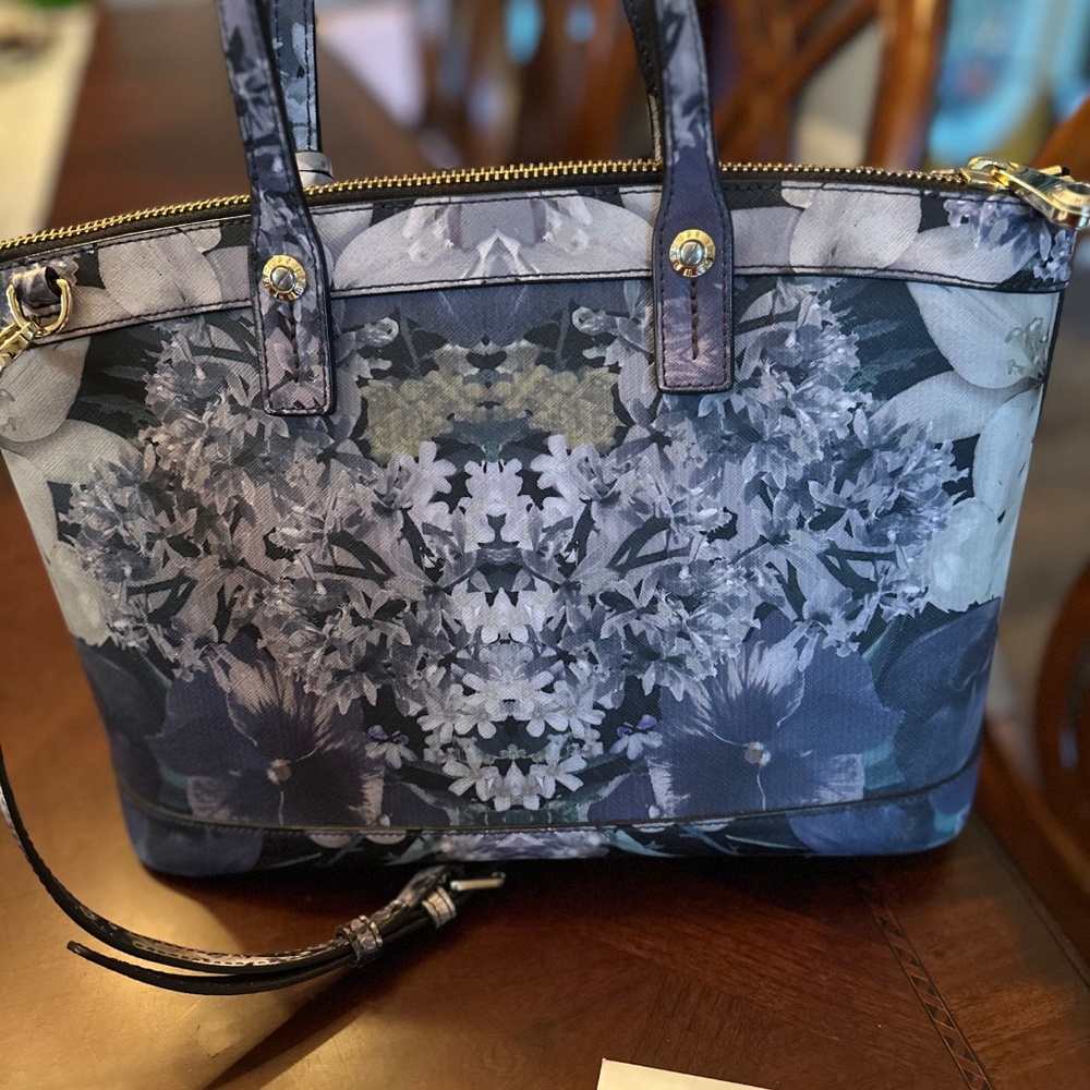 Henri Bendel West 57th Floral Kaleidoscope Saffiano Bag w/ Original Tags in EUC - Picture 6 of 15